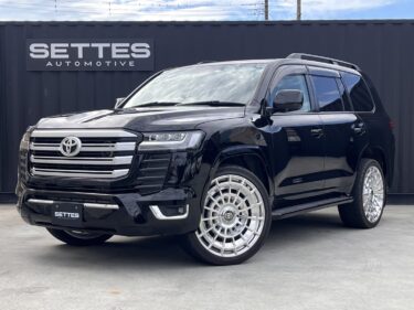 TOYOTA ランドクルーザー200 現行300-look